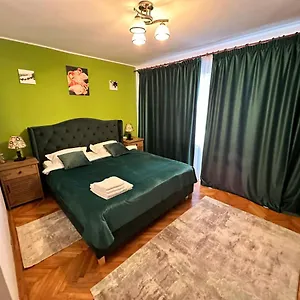 Stella's Cozy Balotesti